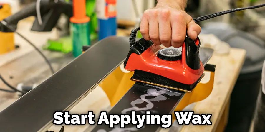 Start Applying Wax